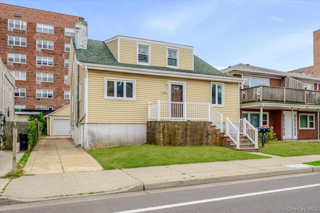 450 E Broadway, Long Beach, NY 11561 — exterior