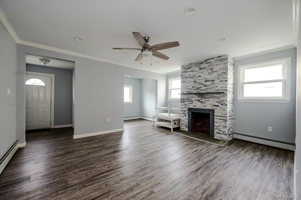450 E Broadway, Long Beach, NY 11561 — photo 2