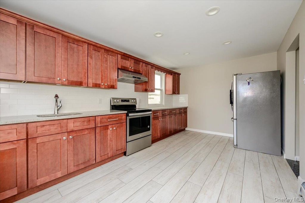 450 E Broadway, Long Beach, NY 11561 — photo 5