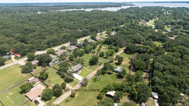 114 Garrett Lane, Gun Barrel City, TX 75156