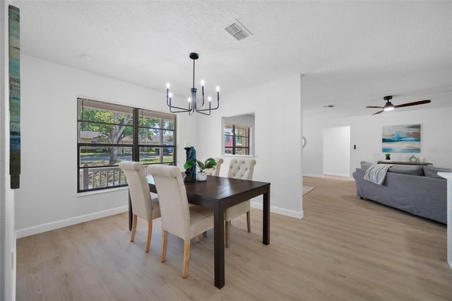 9880 W BAY STREET, Seminole, FL 33776