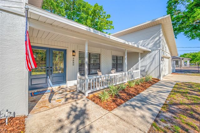 9880 W BAY STREET, Seminole, FL 33776