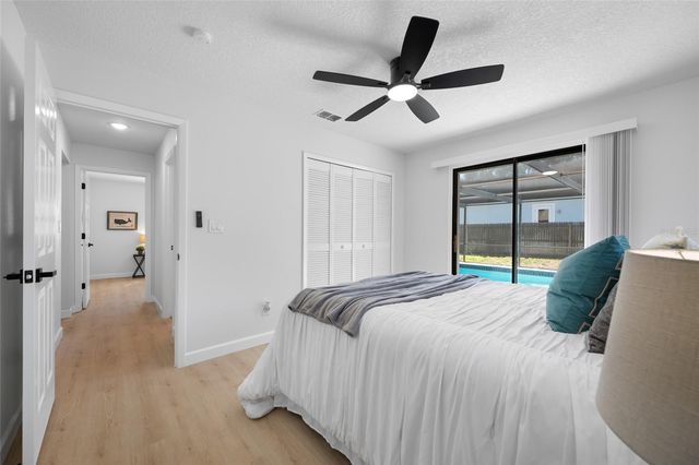9880 W BAY STREET, Seminole, FL 33776