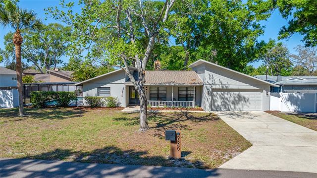 9880 W BAY STREET, Seminole, FL 33776