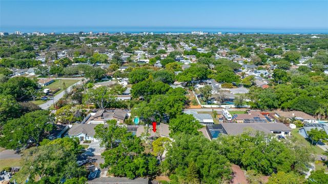 9880 W BAY STREET, Seminole, FL 33776