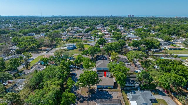 9880 W BAY STREET, Seminole, FL 33776