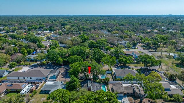 9880 W BAY STREET, Seminole, FL 33776