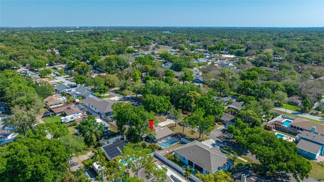 9880 W BAY STREET, Seminole, FL 33776