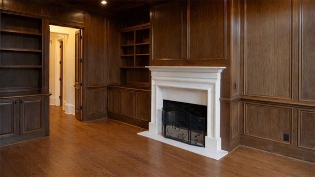 453 Londonberry Road, Atlanta, GA 30327