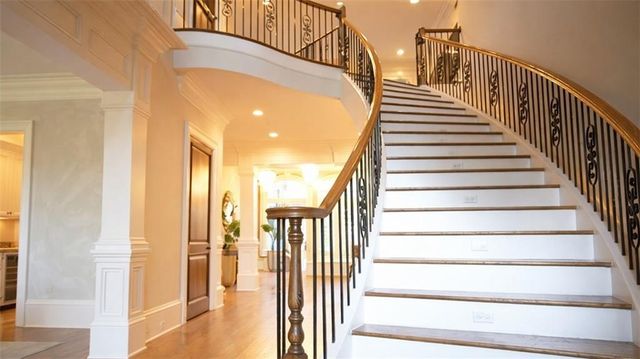 453 Londonberry Road, Atlanta, GA 30327