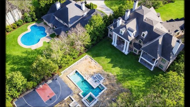 453 Londonberry Road, Atlanta, GA 30327