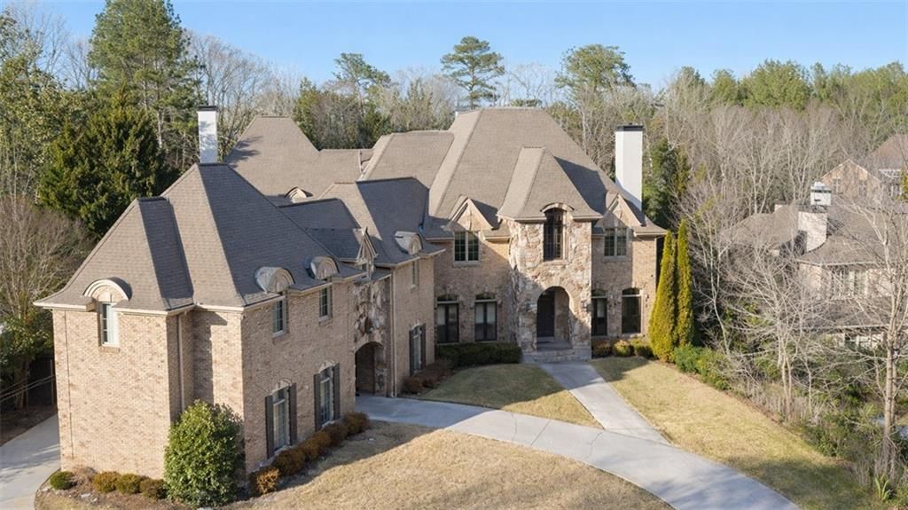 453 Londonberry Road, Atlanta, GA 30327