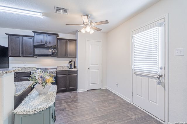 12323 COMMANDER DR, San Antonio, TX 78252