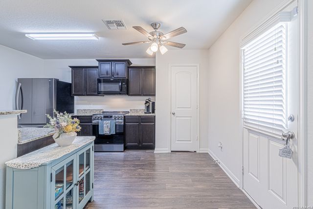 12323 COMMANDER DR, San Antonio, TX 78252