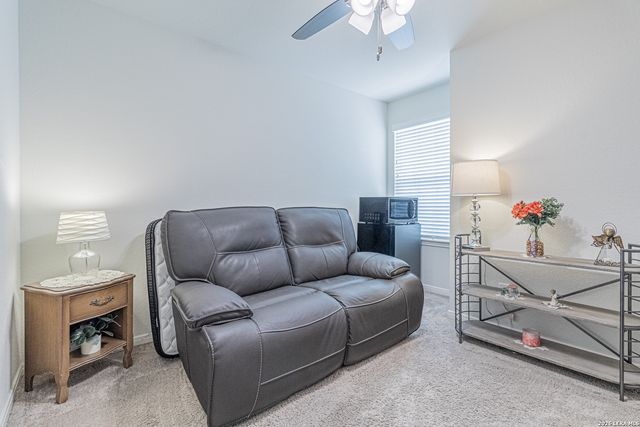 12323 COMMANDER DR, San Antonio, TX 78252