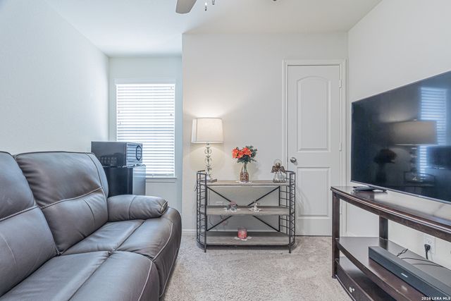 12323 COMMANDER DR, San Antonio, TX 78252