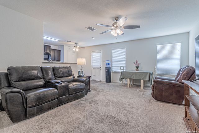 12323 COMMANDER DR, San Antonio, TX 78252