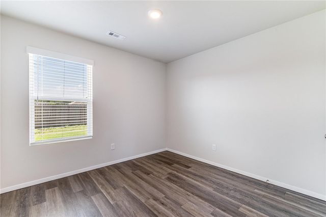 906 W Aiden Drive, Siloam Springs, AR 72761