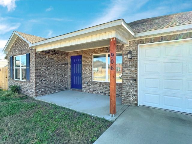 906 W Aiden Drive, Siloam Springs, AR 72761