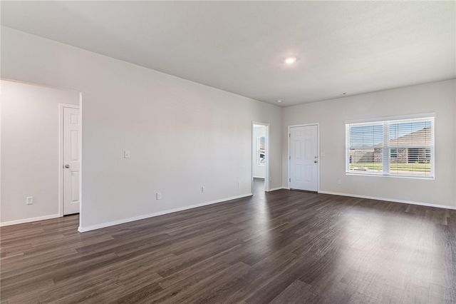 906 W Aiden Drive, Siloam Springs, AR 72761