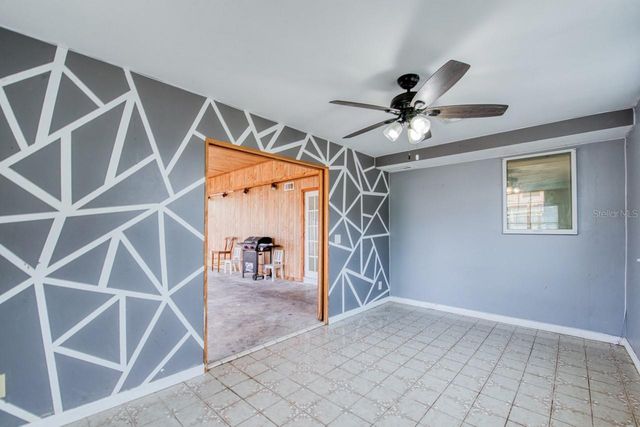 2619 64TH PLACE N, St Petersburg, FL 33702