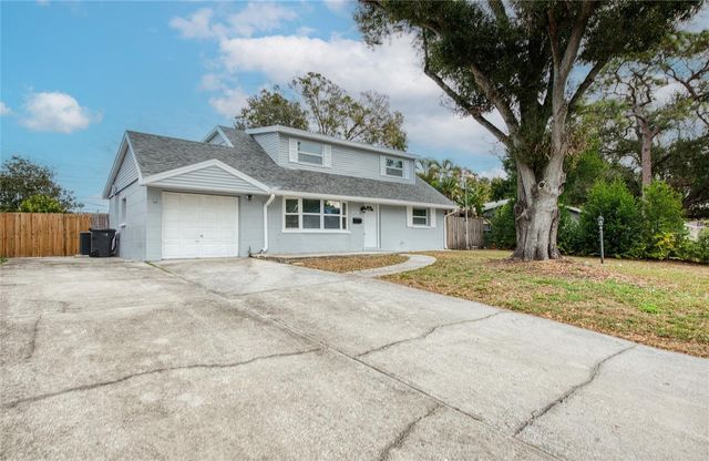 2619 64TH PLACE N, St Petersburg, FL 33702