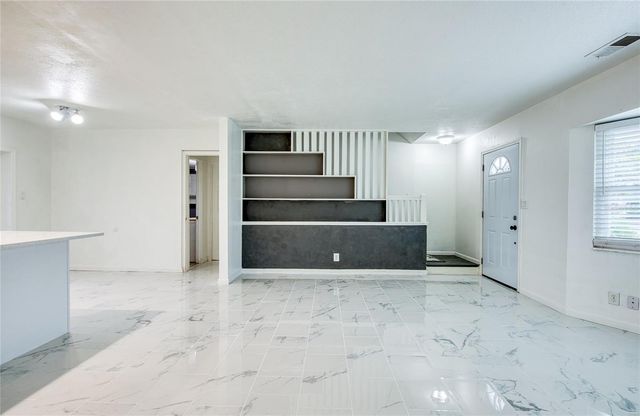 2619 64TH PLACE N, St Petersburg, FL 33702