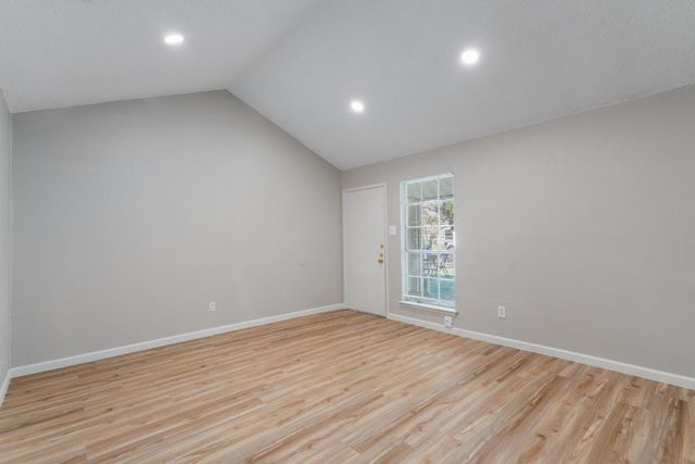 10503 Little Pebble DR B, Austin, TX 78758