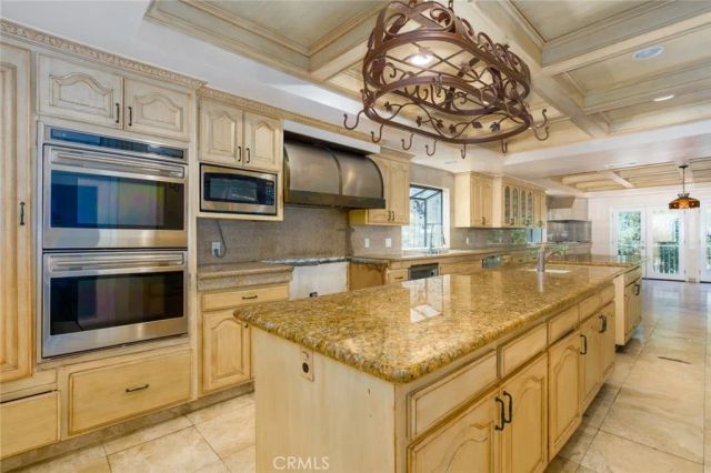 3243 Iredell, Studio City, CA 91604