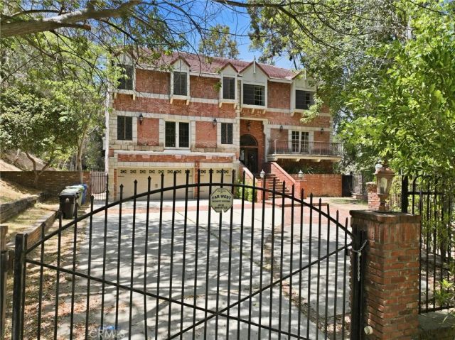 3243 Iredell, Studio City, CA 91604