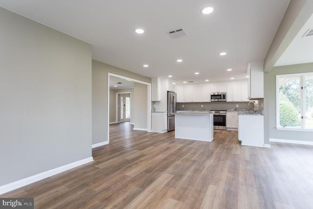 248 SHENVALEE DR, New Market, VA 22844