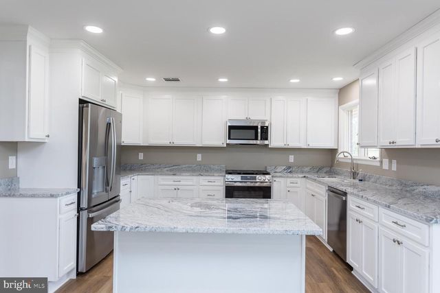 248 SHENVALEE DR, New Market, VA 22844