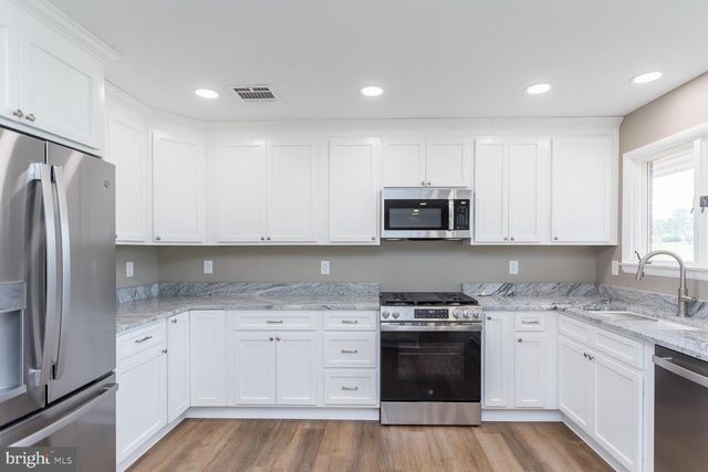 248 SHENVALEE DR, New Market, VA 22844