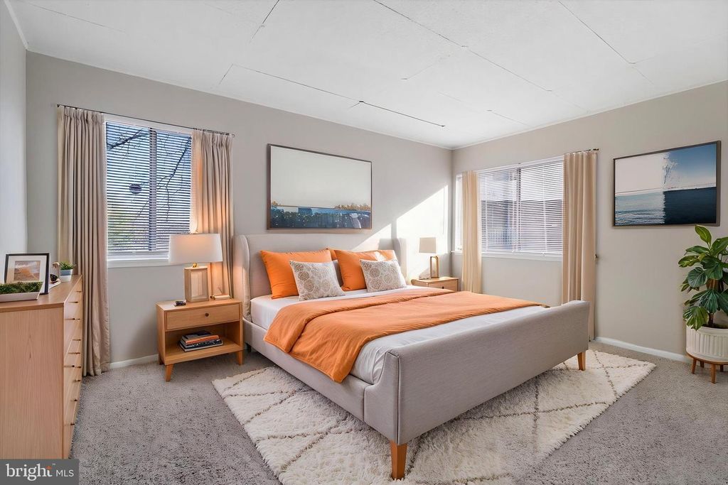 Image 27 of property listing at 10239 PRINCE PL #26-102, Upper Marlboro, MD 20774