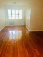 1008 E Ponce De Leon Boulevard 3, Coral Gables, FL 33134