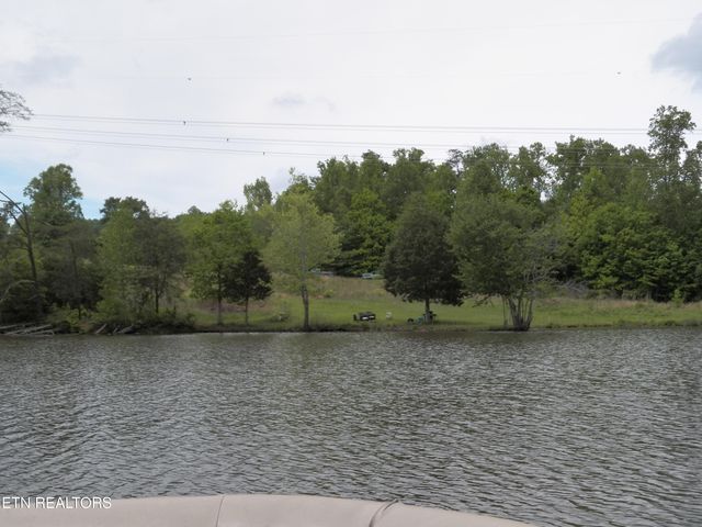 Lakeview Drive, Kingston, TN 37763