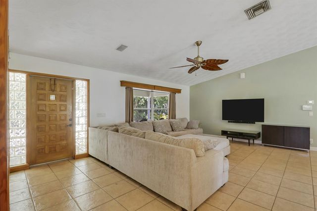 16296 81st Lane N, Loxahatchee, FL 33470