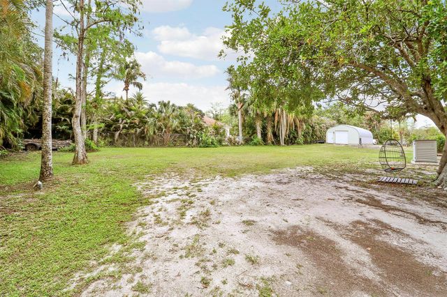 16296 81st Lane N, Loxahatchee, FL 33470