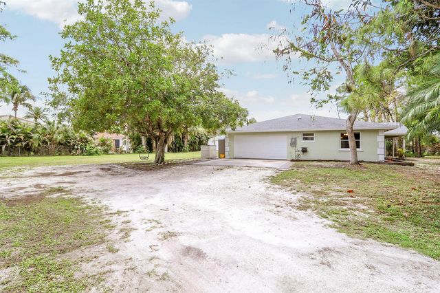 16296 81st Lane N, Loxahatchee, FL 33470