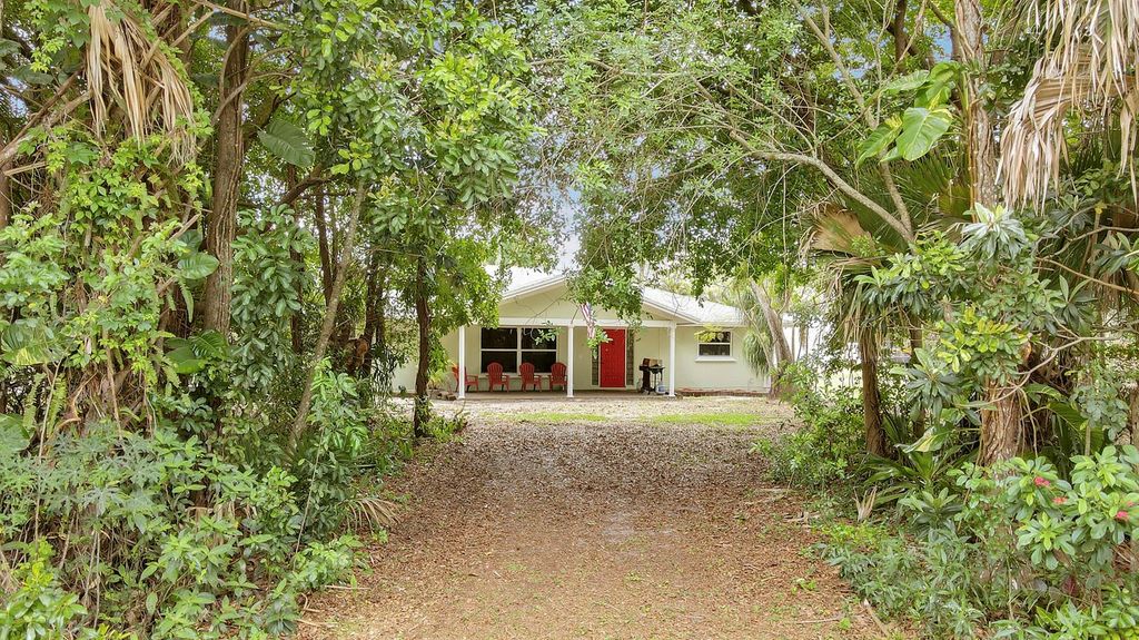 16296 81st Lane N, Loxahatchee, FL 33470