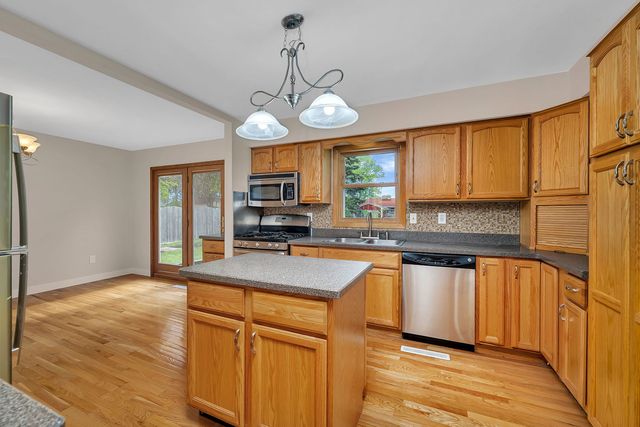 24253 S Edwin Drive, Channahon, IL 60410