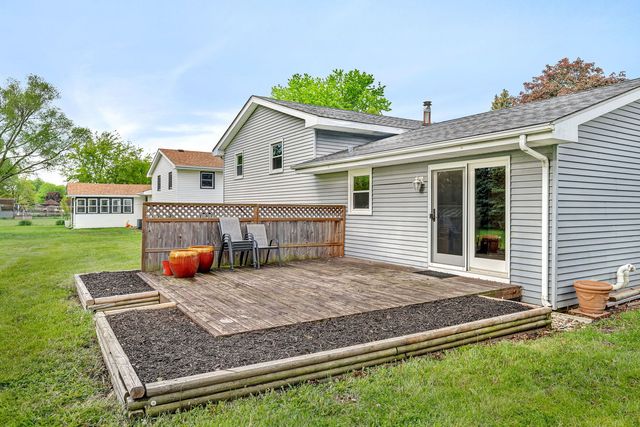 24253 S Edwin Drive, Channahon, IL 60410