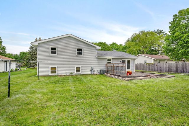 24253 S Edwin Drive, Channahon, IL 60410