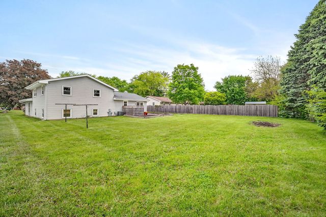 24253 S Edwin Drive, Channahon, IL 60410