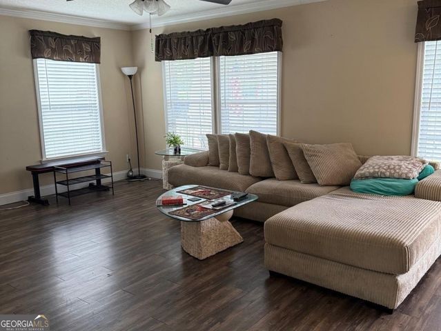 19 Redwood Circle, Newnan, GA 30263