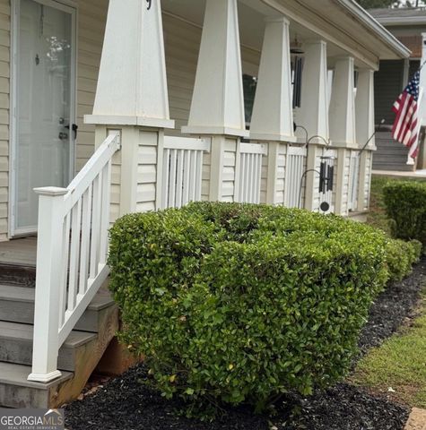 19 Redwood Circle, Newnan, GA 30263