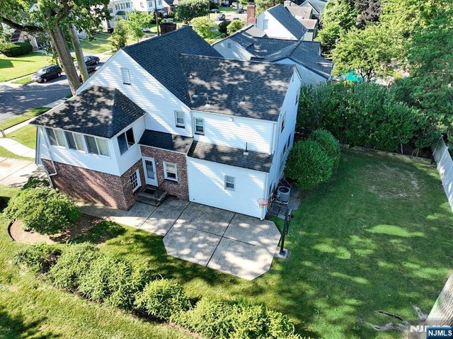 1116 Trafalgar Street, Teaneck, NJ 07666