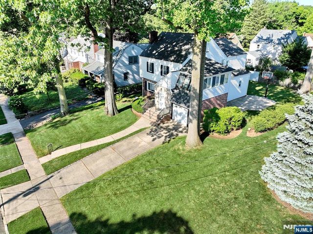 1116 Trafalgar Street, Teaneck, NJ 07666