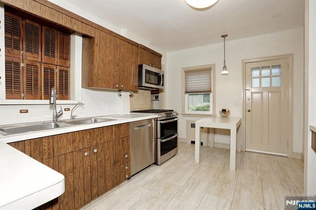 1116 Trafalgar Street, Teaneck, NJ 07666