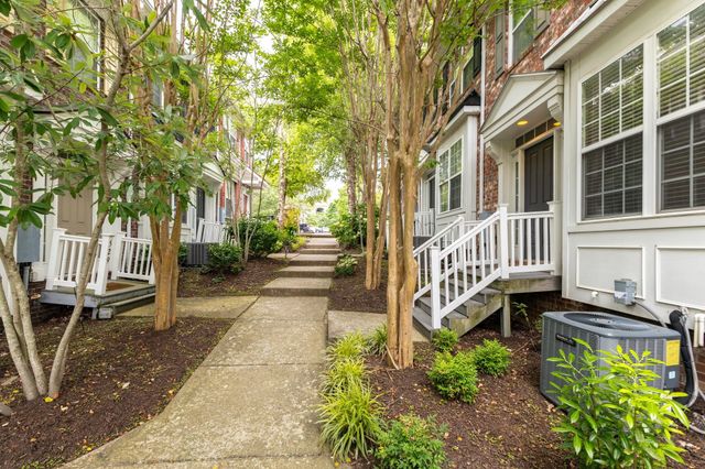 519 Saint Jules Ln, Nashville, TN 37211